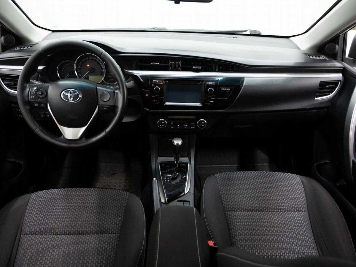 Toyota Corolla 2013 года с пробегом. Фото: #14