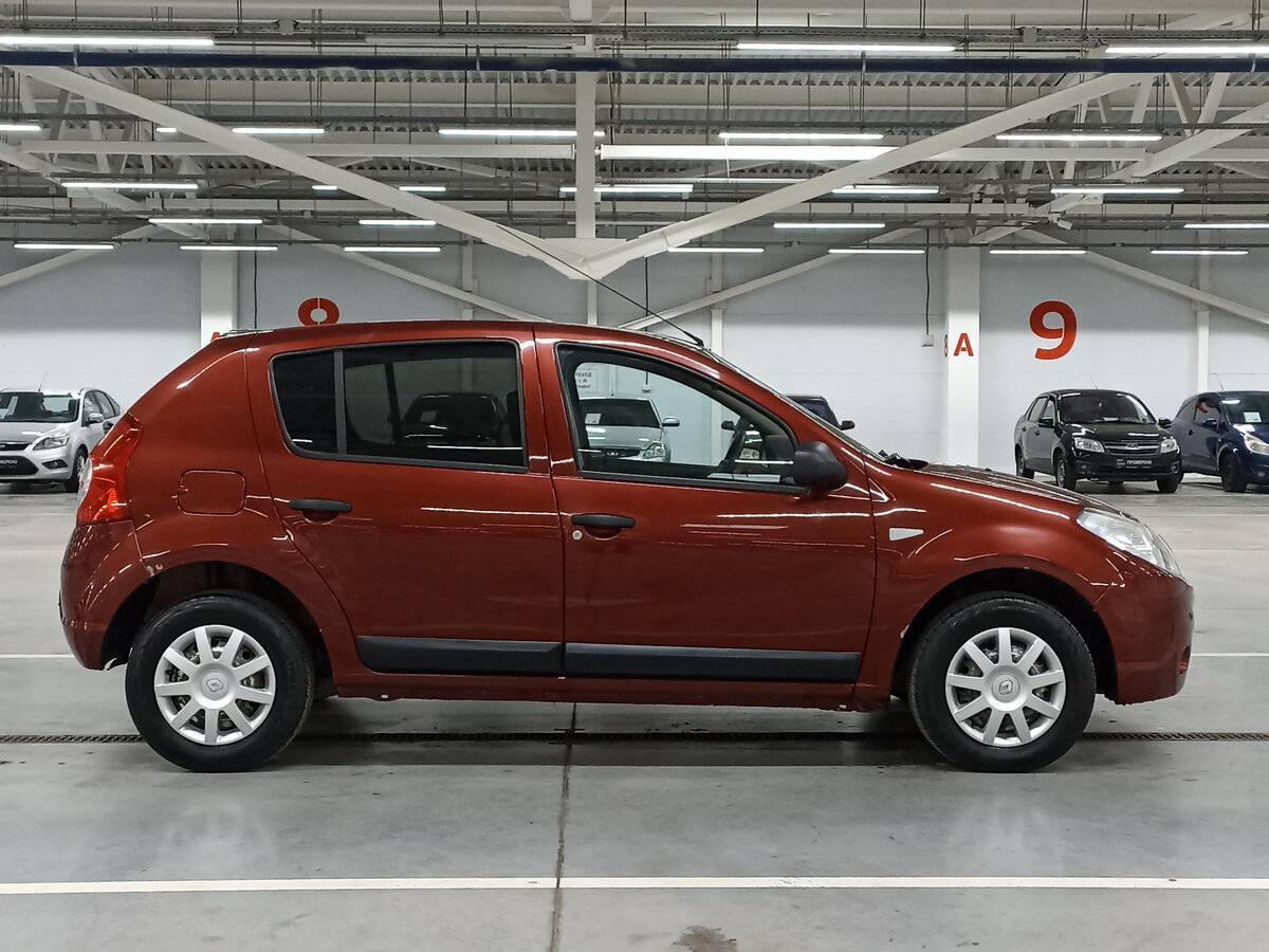 Renault Sandero 2013 года с пробегом. Фото: #3