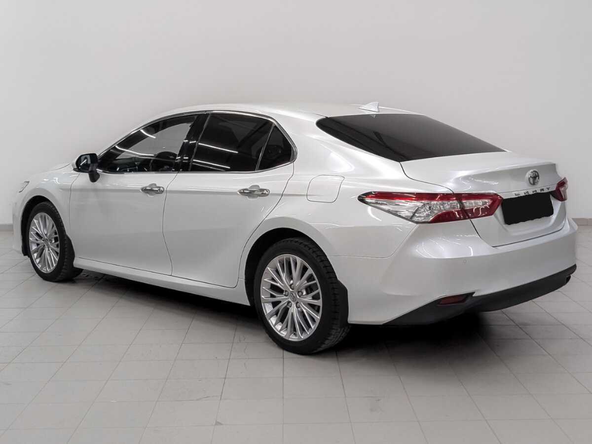 Toyota Camry 2019 года с пробегом. Фото: #6