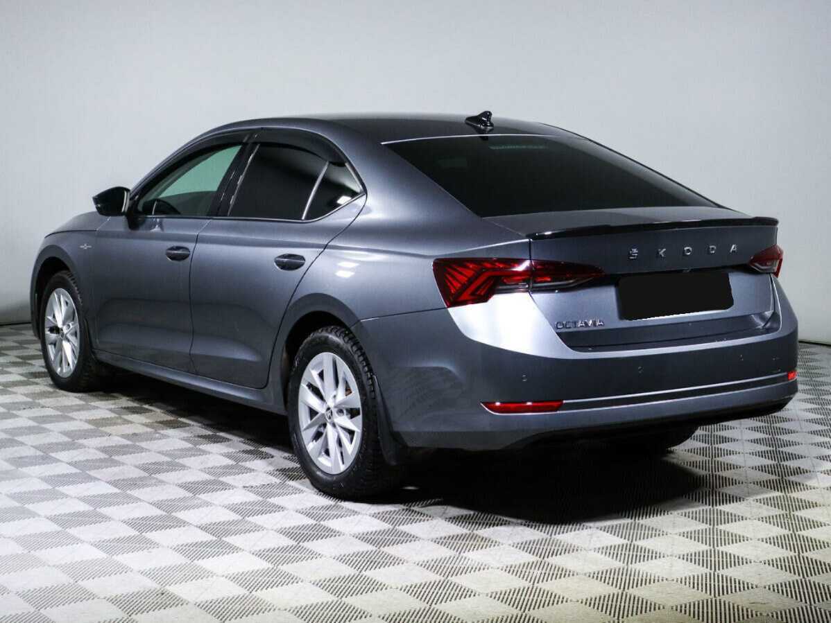 Skoda Octavia 2021 года с пробегом. Фото: #6
