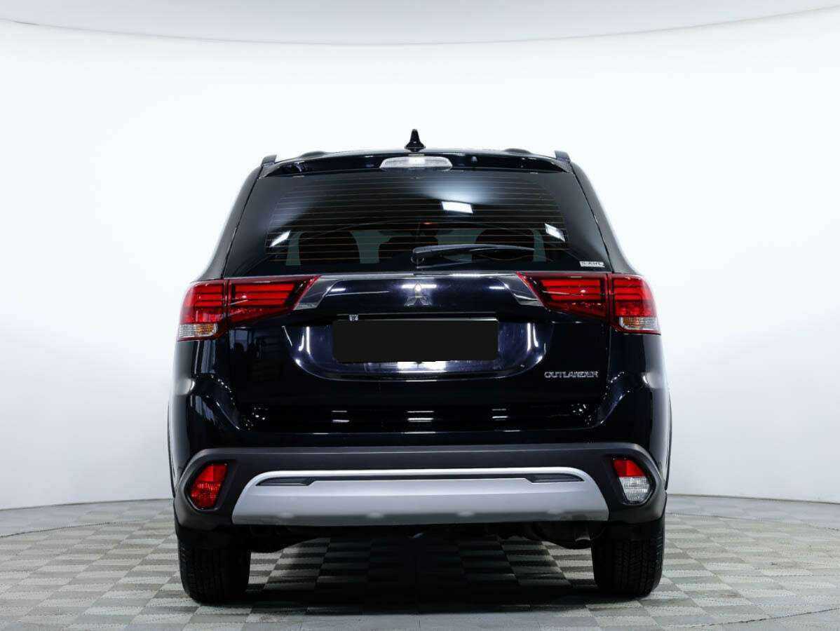 Mitsubishi Outlander 2021 года с пробегом. Фото: #4