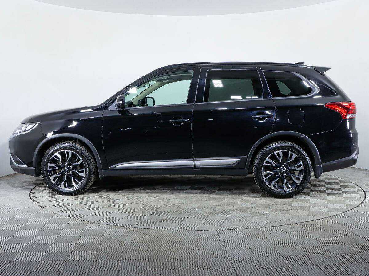Mitsubishi Outlander 2021 года с пробегом. Фото: #7