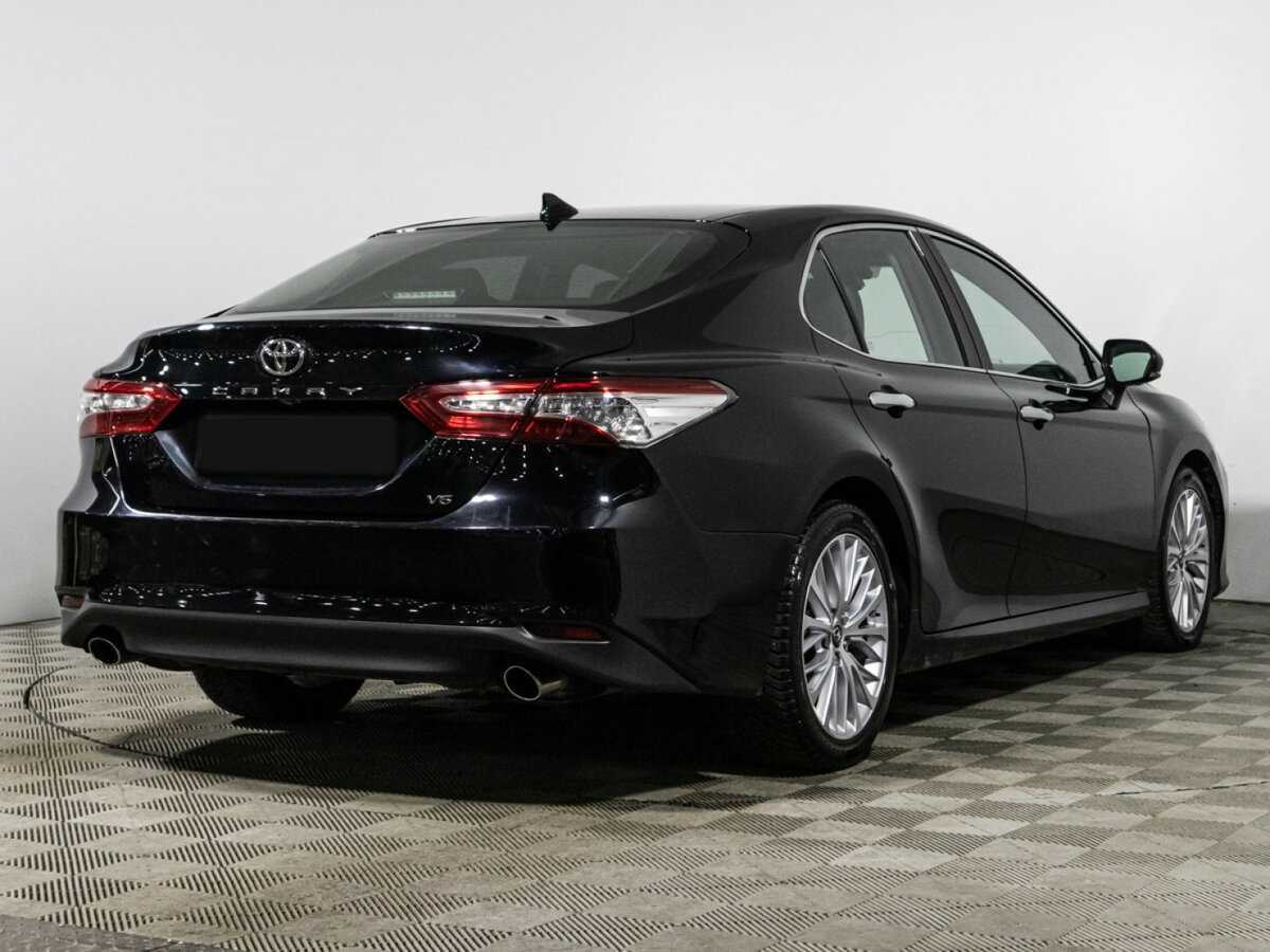 Toyota Camry 2018 года с пробегом. Фото: #4