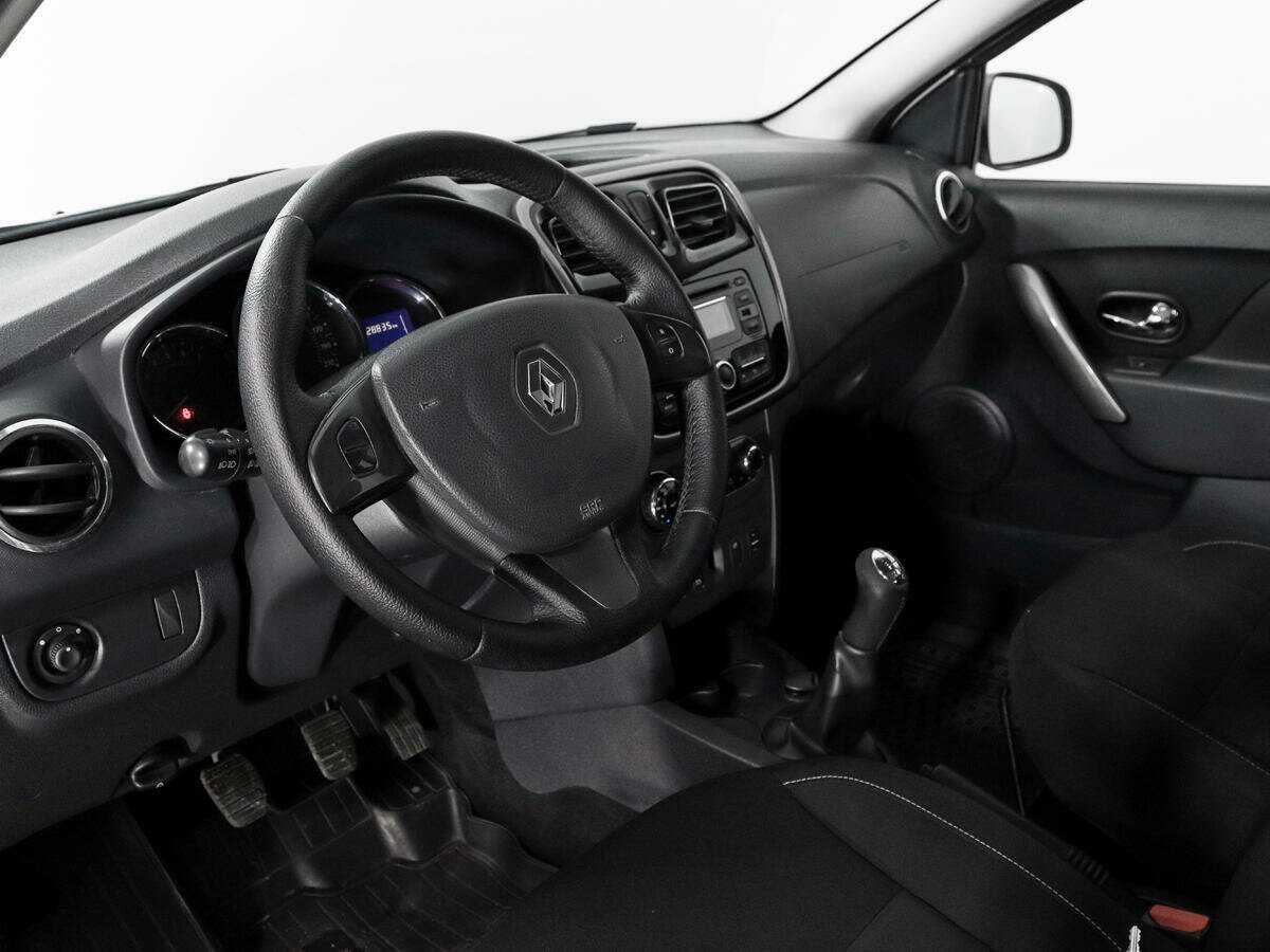 Renault Sandero 2017 года с пробегом. Фото: #6