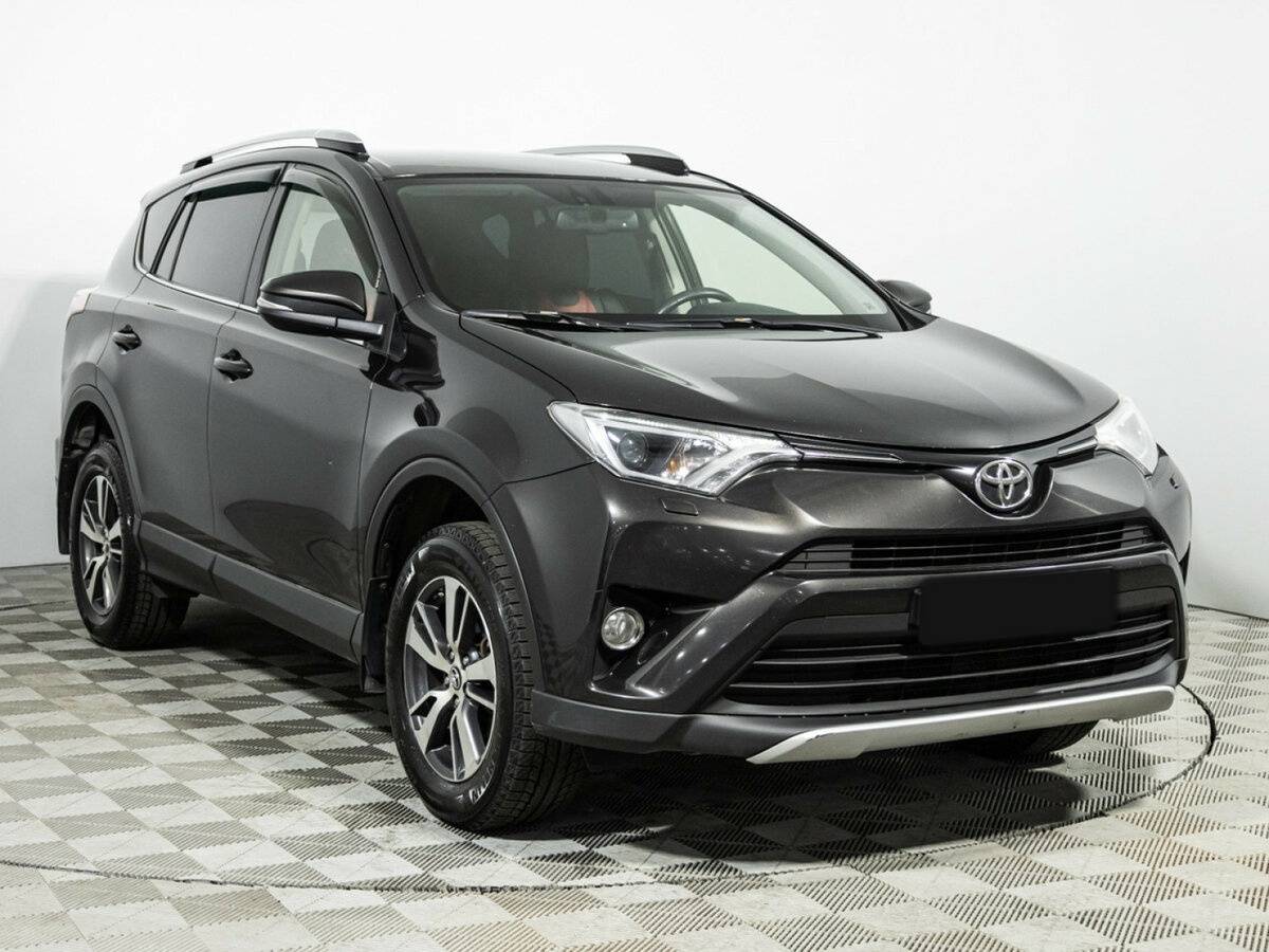 Toyota RAV4 2016 года с пробегом. Фото: #2