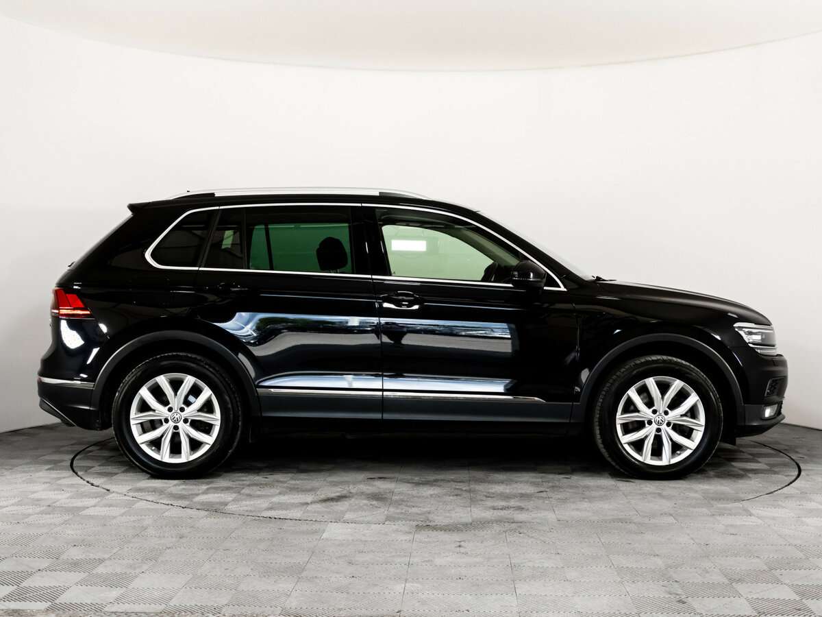Volkswagen Tiguan 2018 года с пробегом. Фото: #3