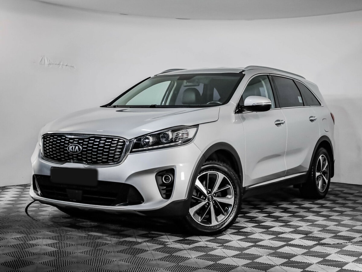 Kia Sorento 2018 года с пробегом. Посмотреть фото