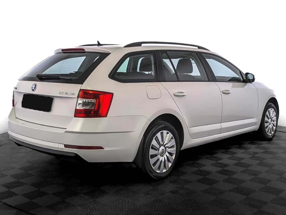 Skoda Octavia 2017 года с пробегом. Фото: #4