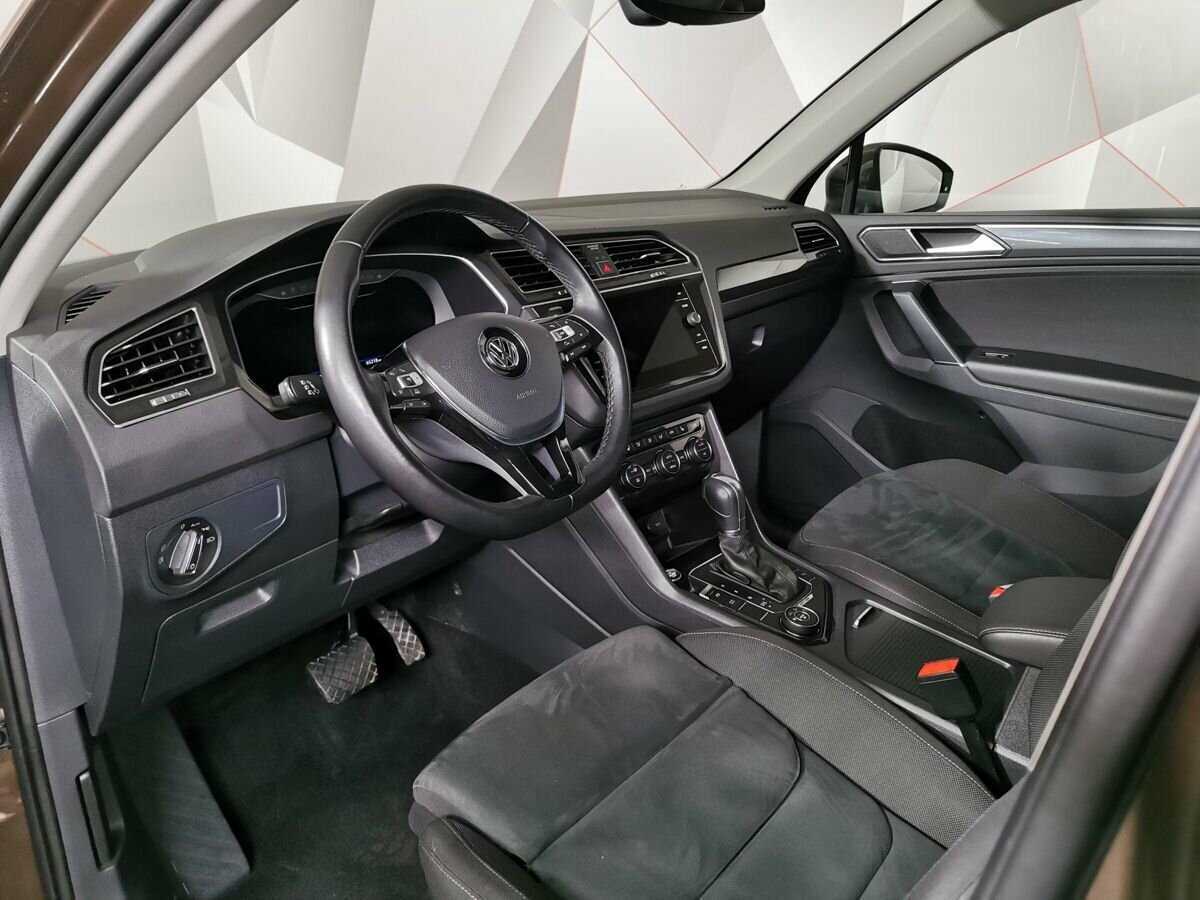 Volkswagen Tiguan 2018 года с пробегом. Фото: #13