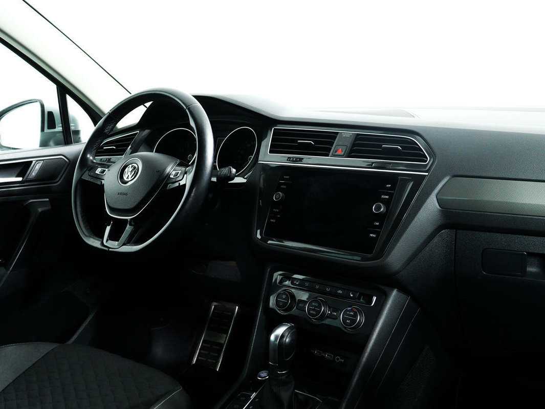 Volkswagen Tiguan 2018 года с пробегом. Фото: #8