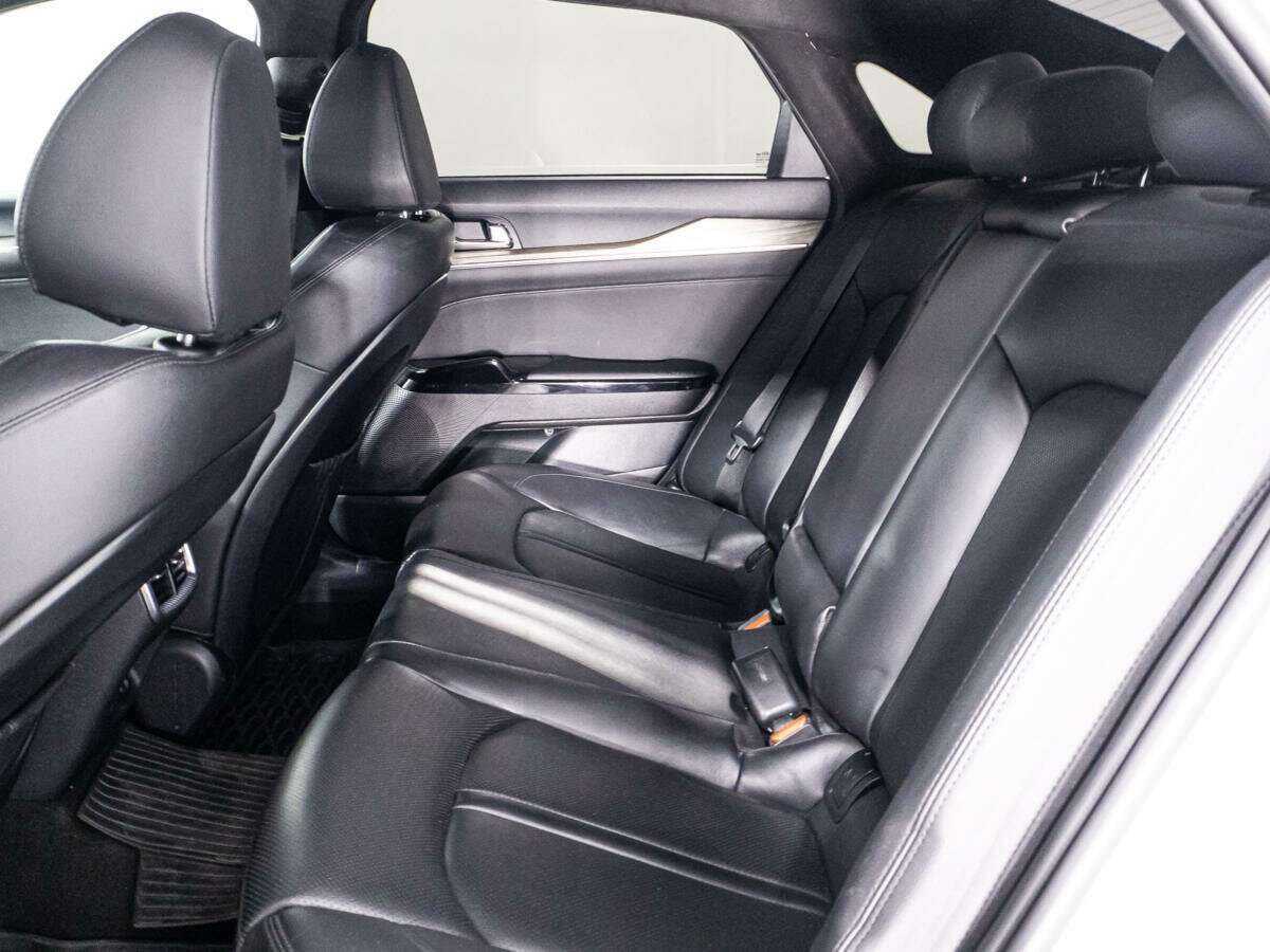 Kia K5 2021 года с пробегом. Фото: #8