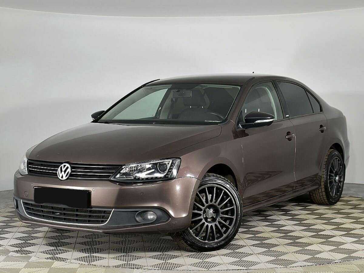 Volkswagen Jetta 2014 года с пробегом. Посмотреть фото