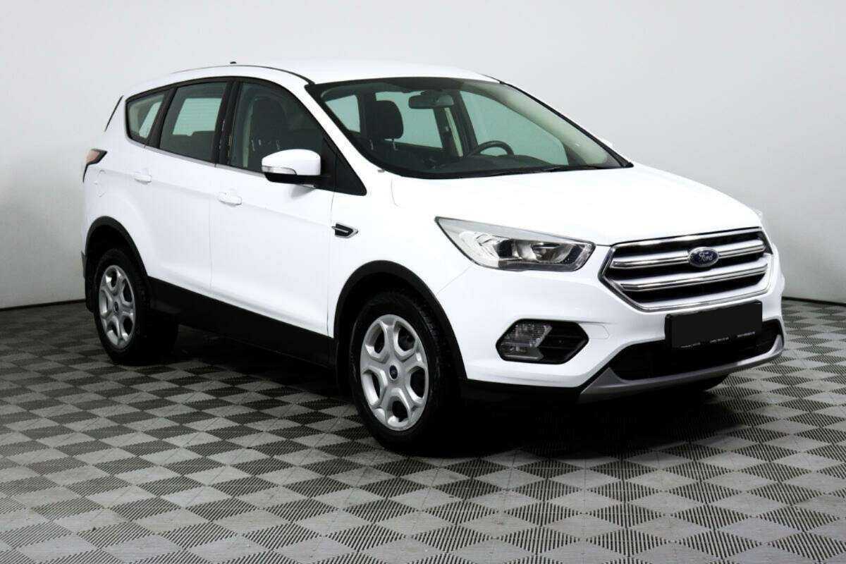 Ford Kuga 2018 года с пробегом. Фото: #2
