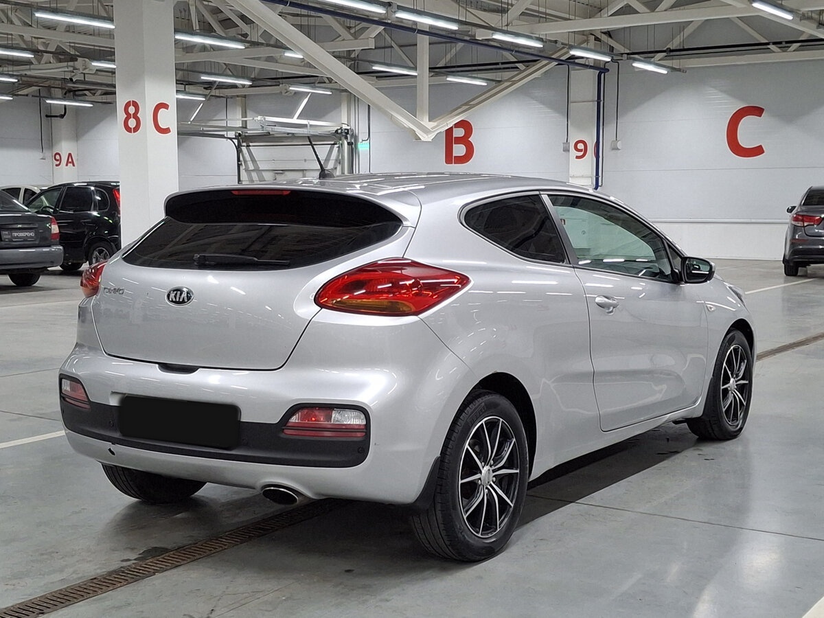 Kia Ceed 2013 года с пробегом. Фото: #4