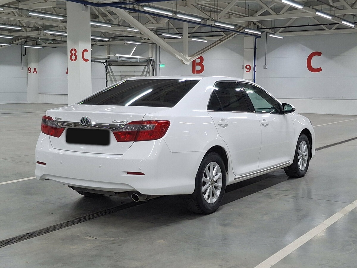 Toyota Camry 2013 года с пробегом. Фото: #4