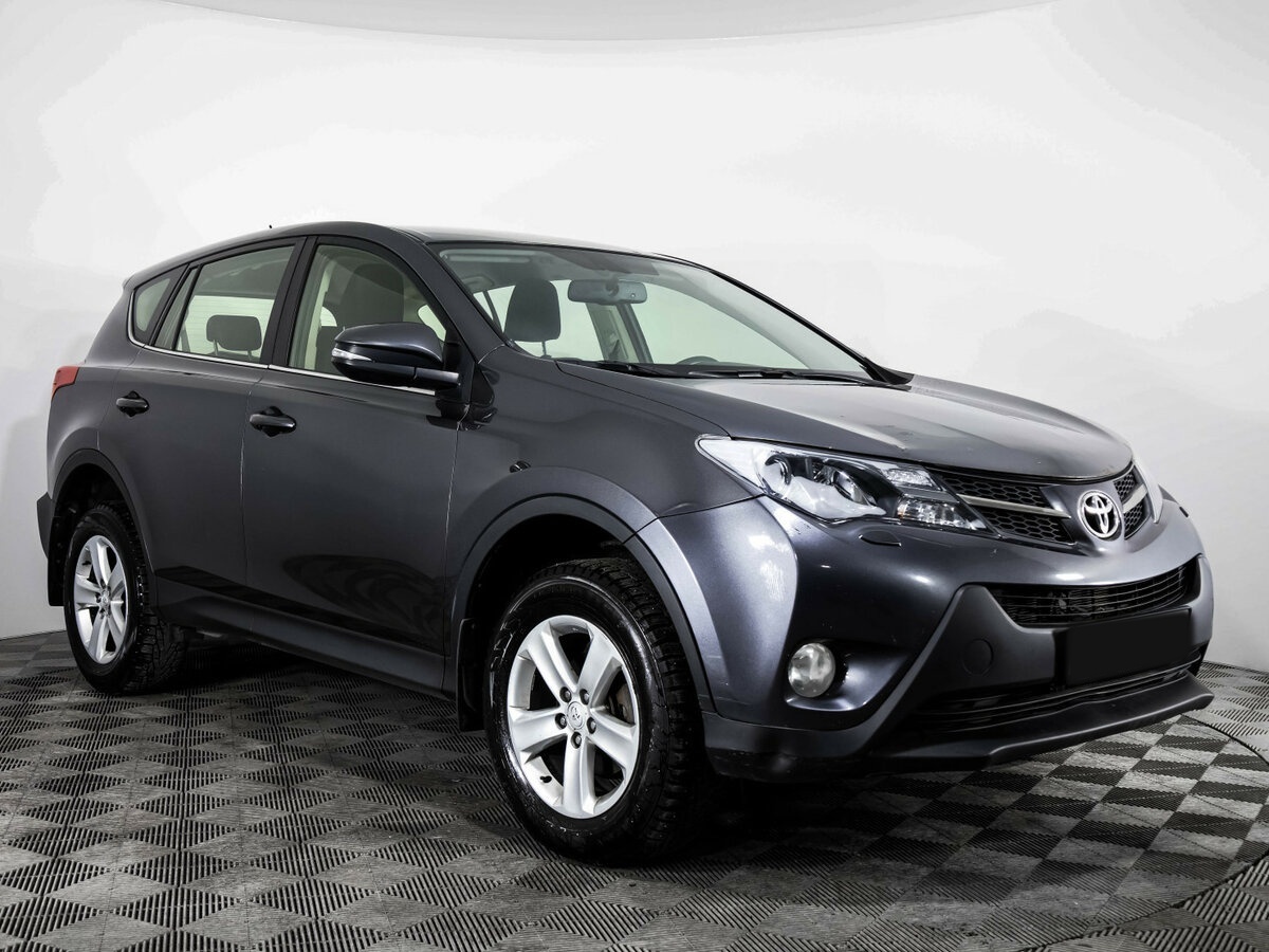 Toyota RAV4 2013 года с пробегом. Фото: #2