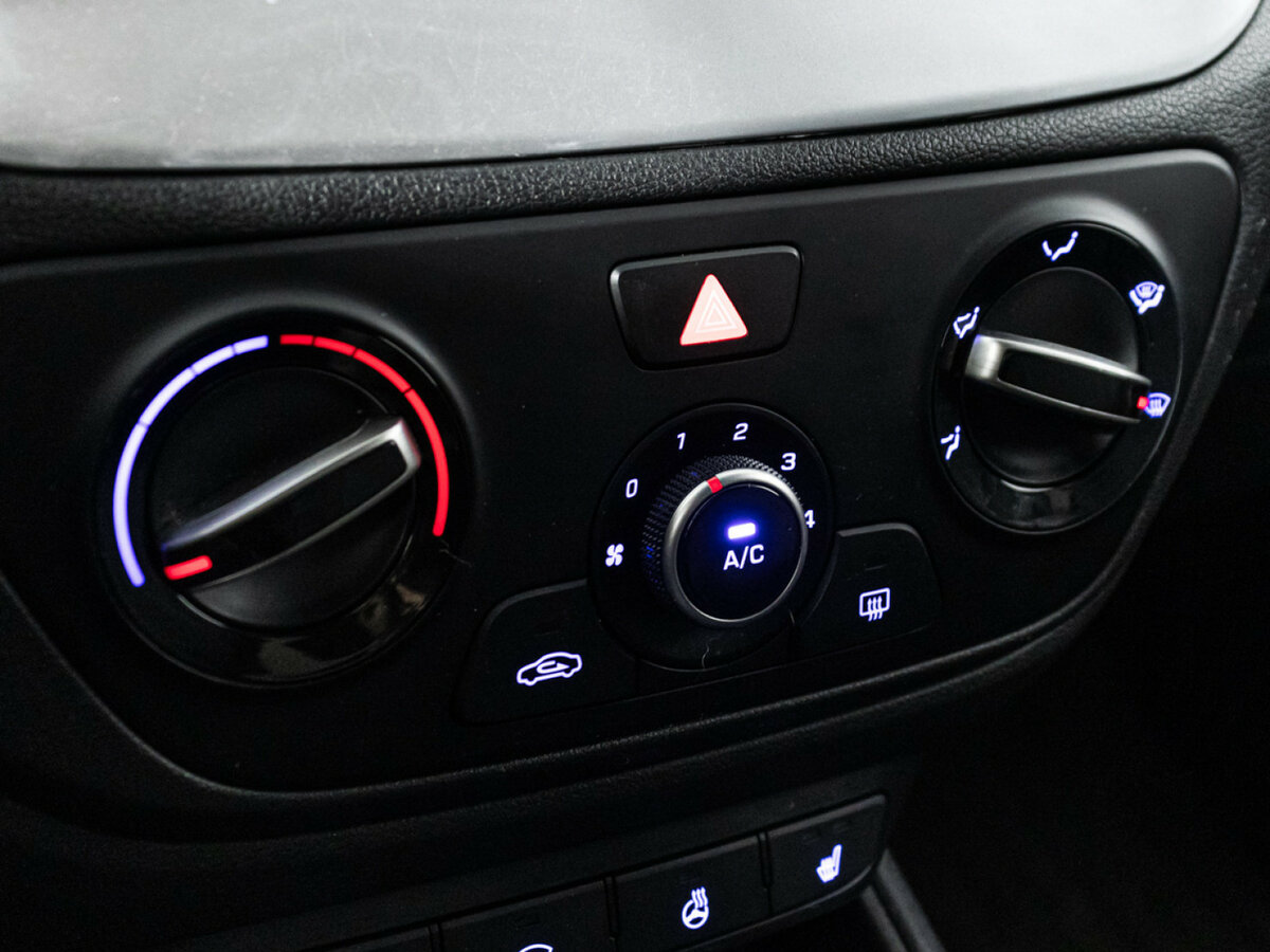 Hyundai Solaris 2018 года с пробегом. Фото: #15