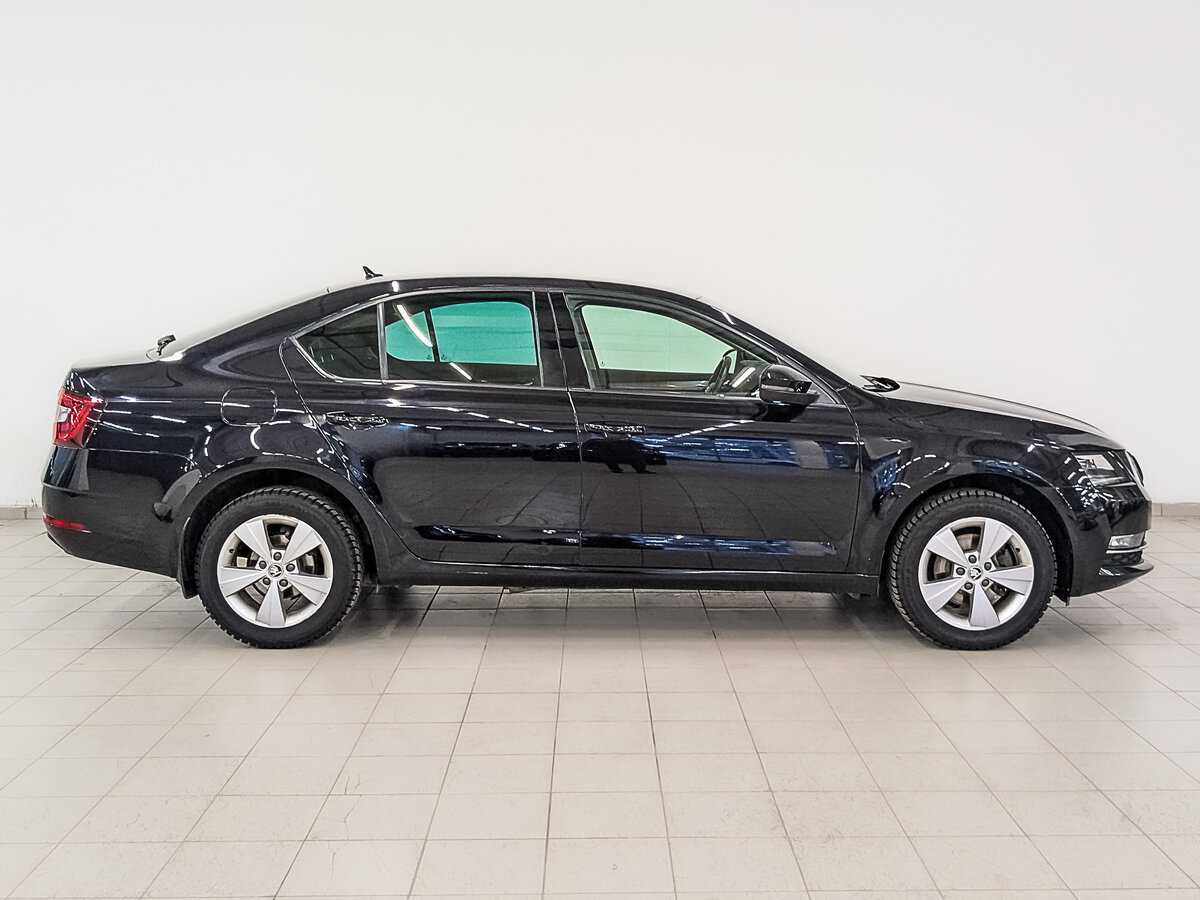 Skoda Octavia 2019 года с пробегом. Фото: #3