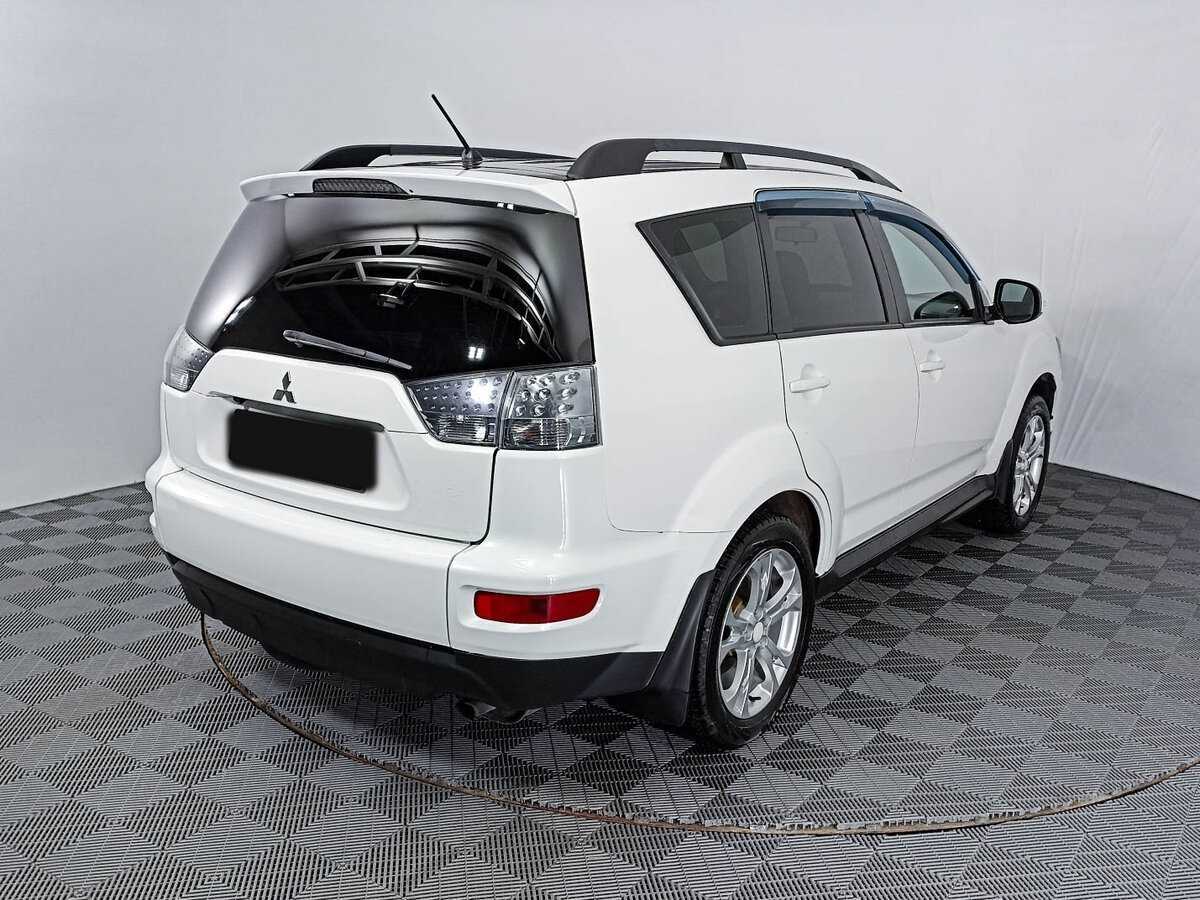 Mitsubishi Outlander 2012 года с пробегом. Фото: #4