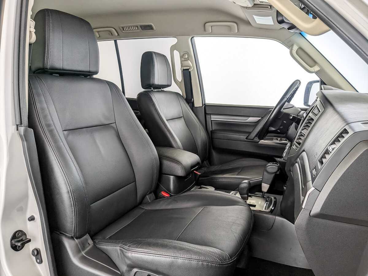 Mitsubishi Pajero 2019 года с пробегом. Фото: #23