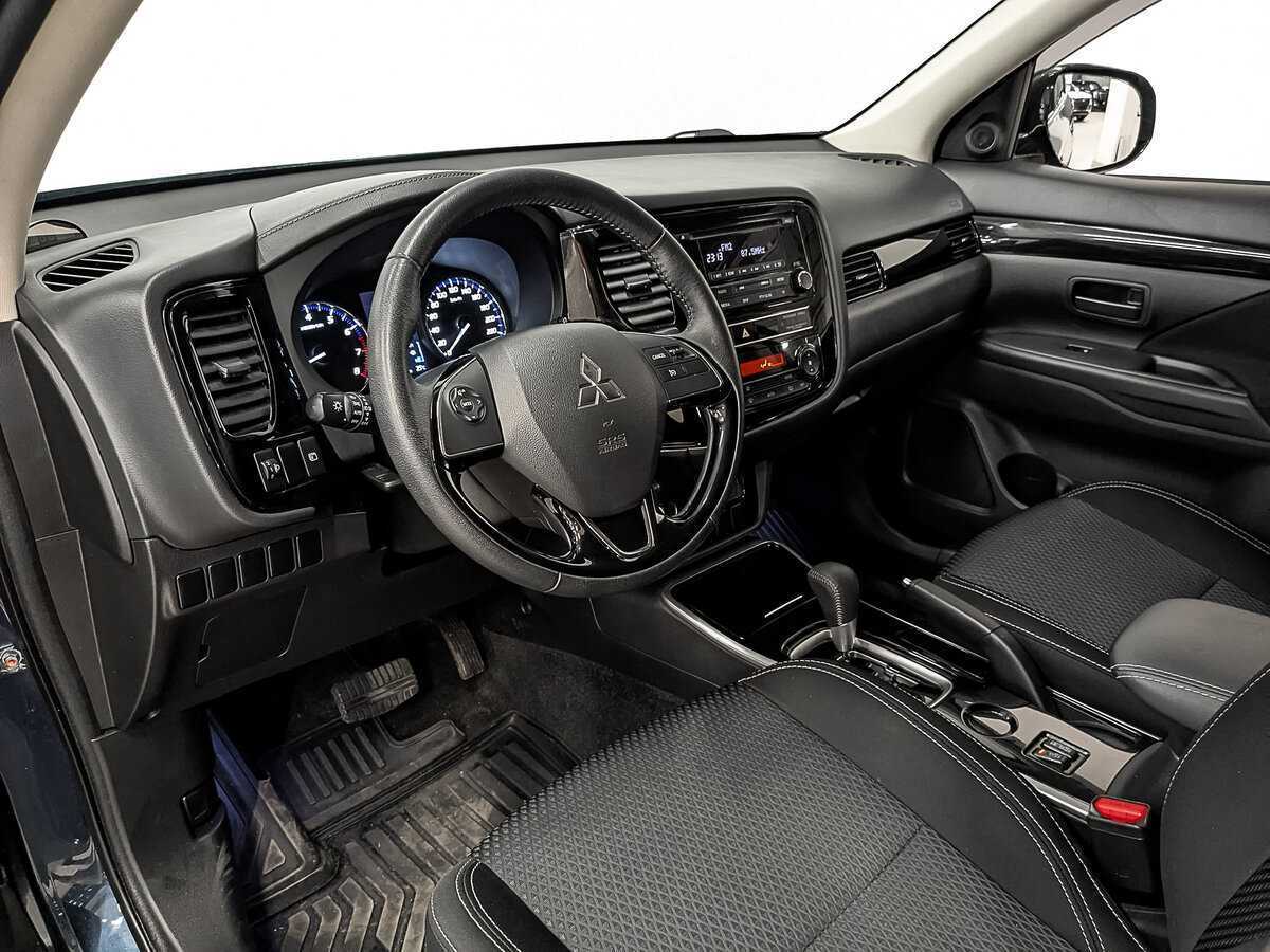 Mitsubishi Outlander 2019 года с пробегом. Фото: #12