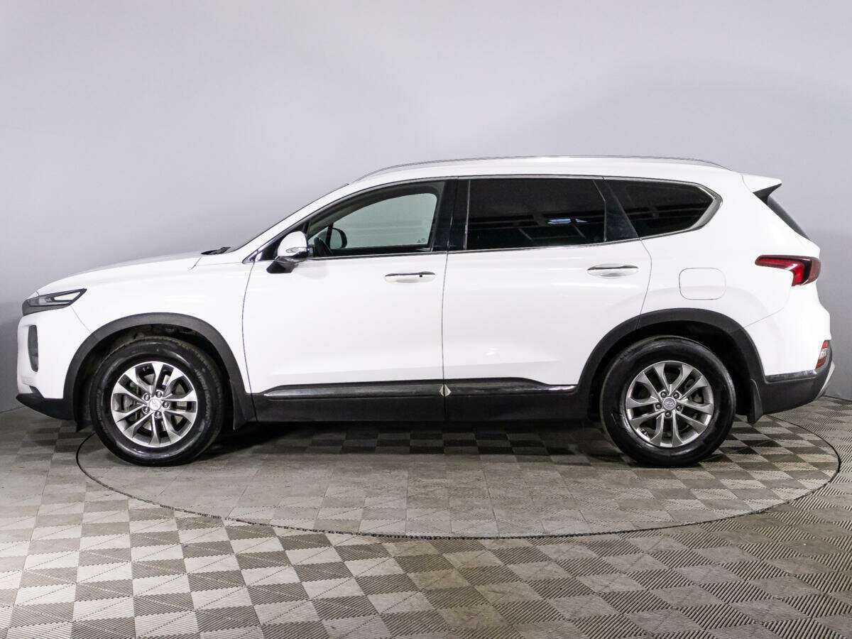 Hyundai Santa Fe 2019 года с пробегом. Фото: #3