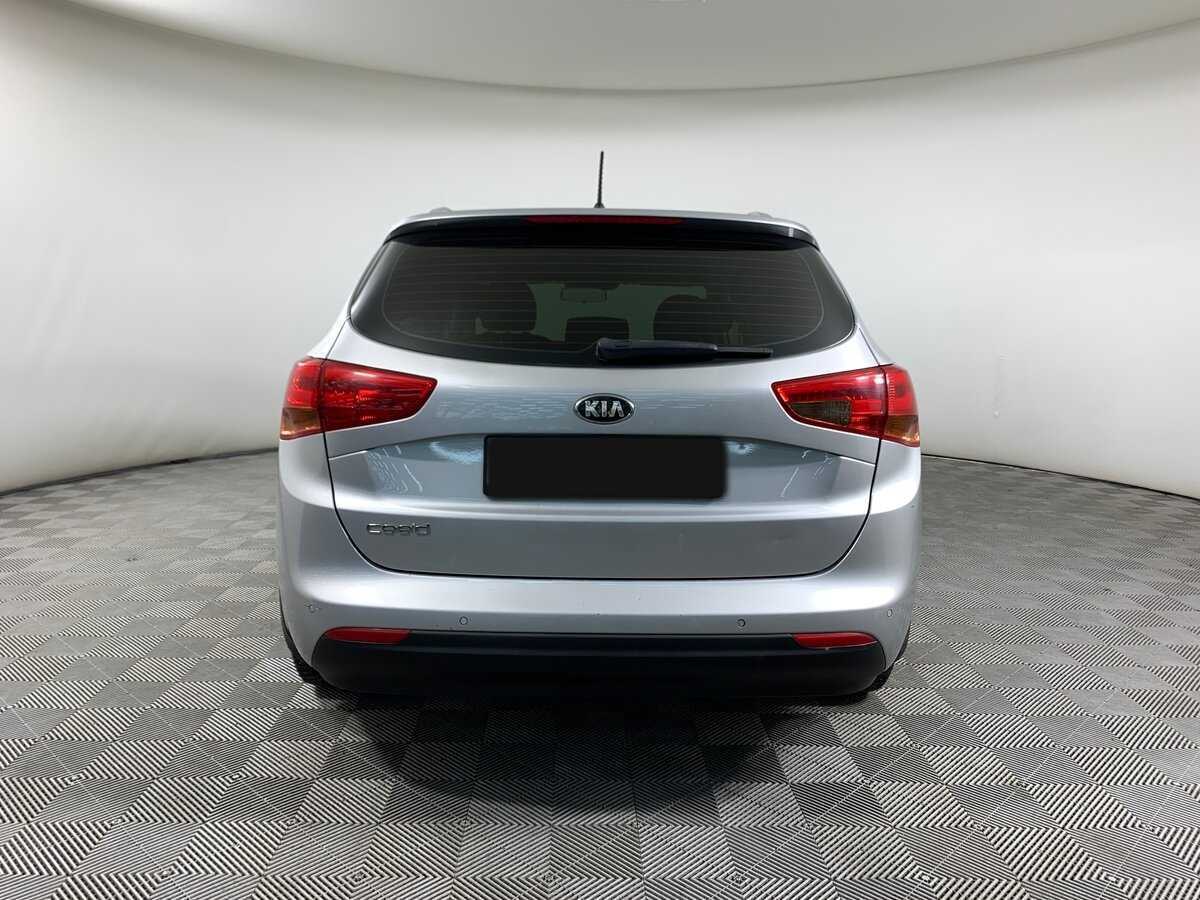 Kia Ceed 2013 года с пробегом. Фото: #5