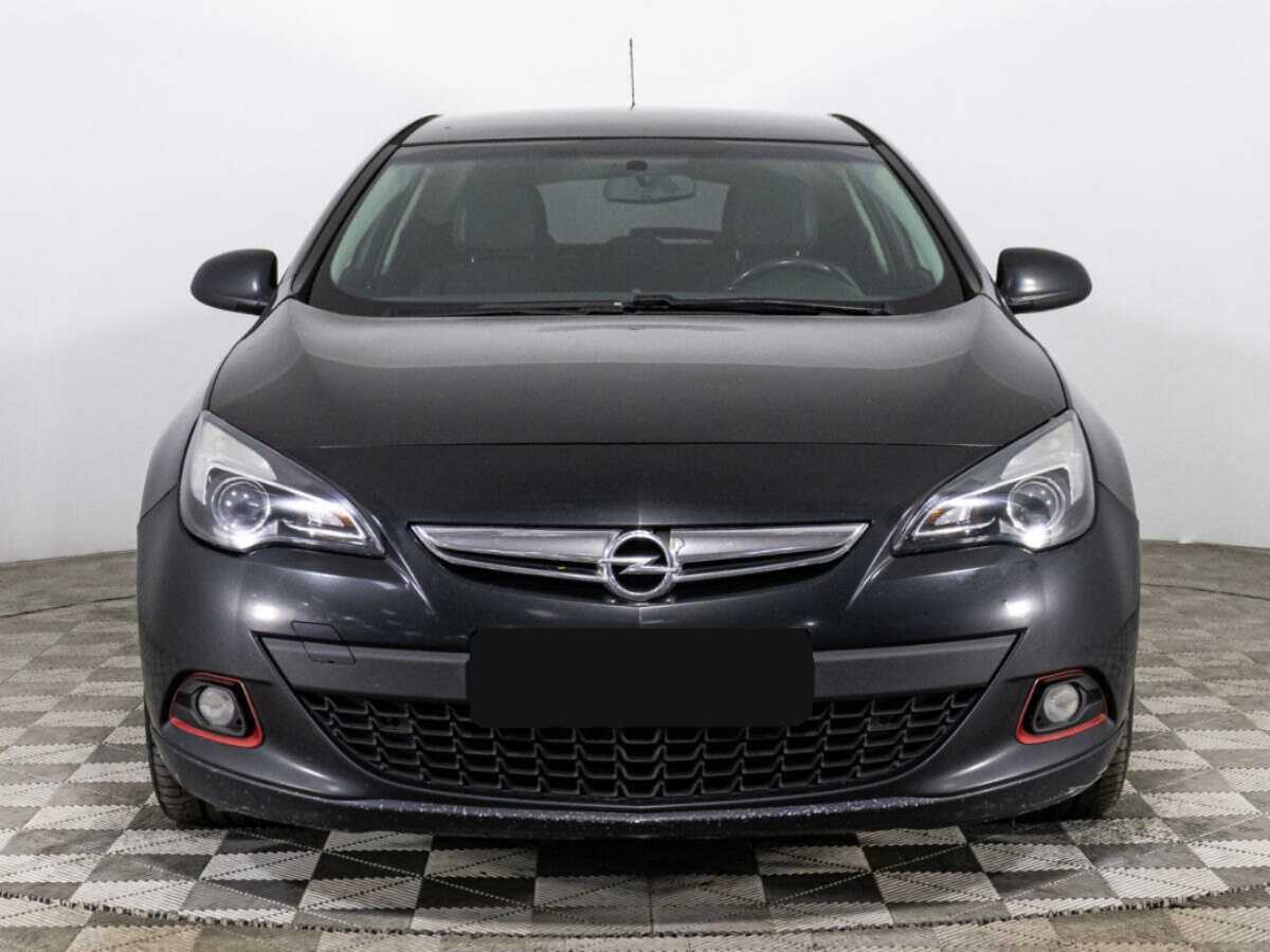 Opel Astra 2012 года с пробегом. Фото: #1