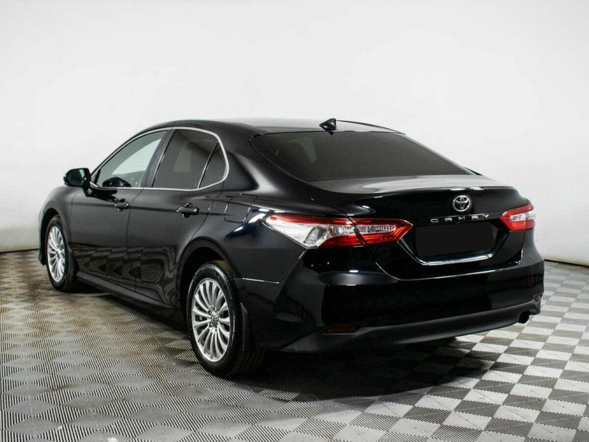 Toyota Camry 2020 года с пробегом. Фото: #5