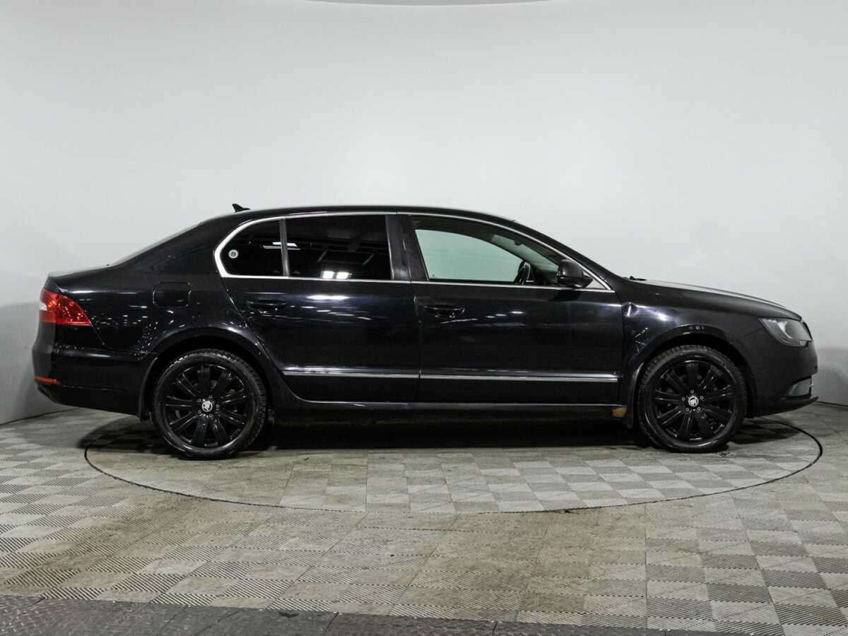 Skoda Superb 2013 года с пробегом. Фото: #3