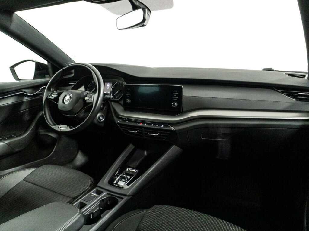 Skoda Octavia 2021 года с пробегом. Фото: #8