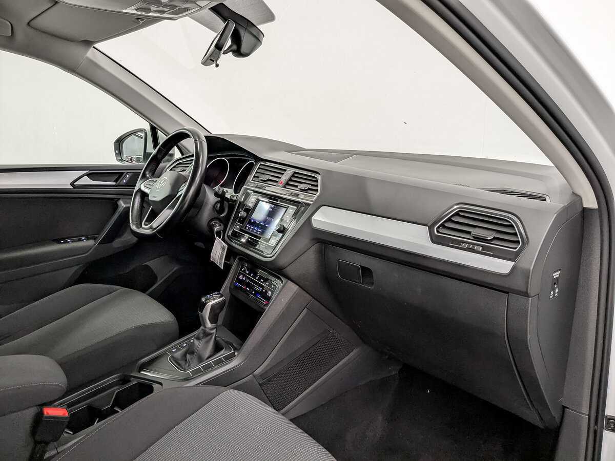 Volkswagen Tiguan 2021 года с пробегом. Фото: #10
