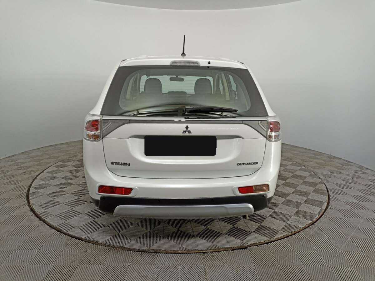 Mitsubishi Outlander 2014 года с пробегом. Фото: #5