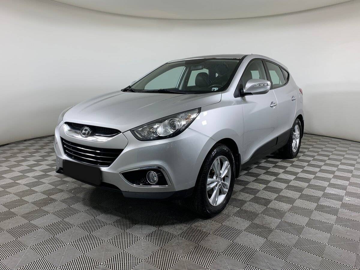 Hyundai ix35 2012 года с пробегом. Посмотреть фото