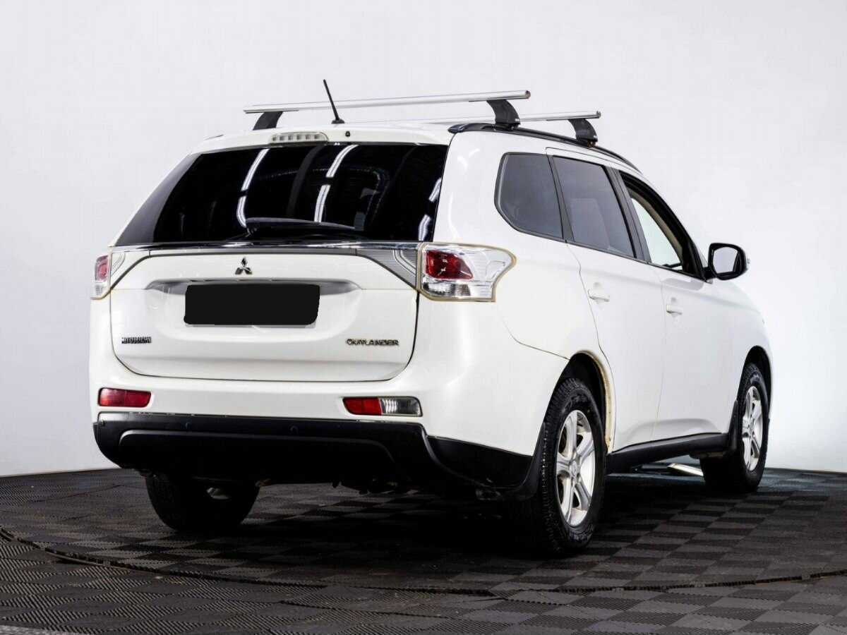 Mitsubishi Outlander 2012 года с пробегом. Фото: #5