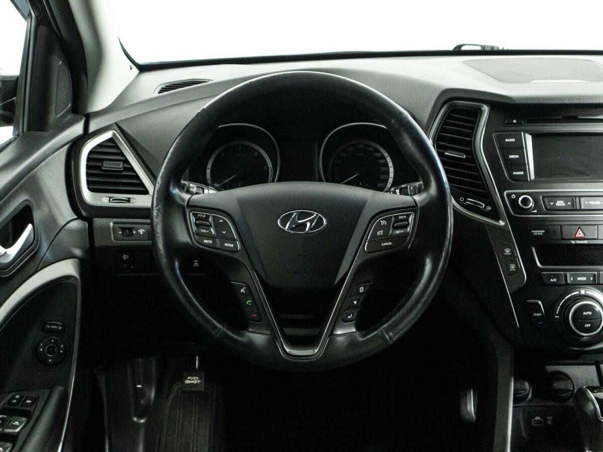 Hyundai Santa Fe 2017 года с пробегом. Фото: #17