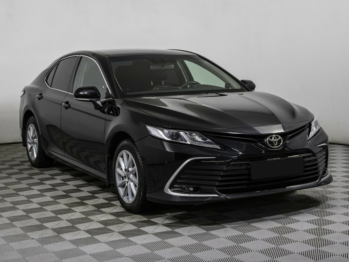 Toyota Camry 2021 года с пробегом. Фото: #2