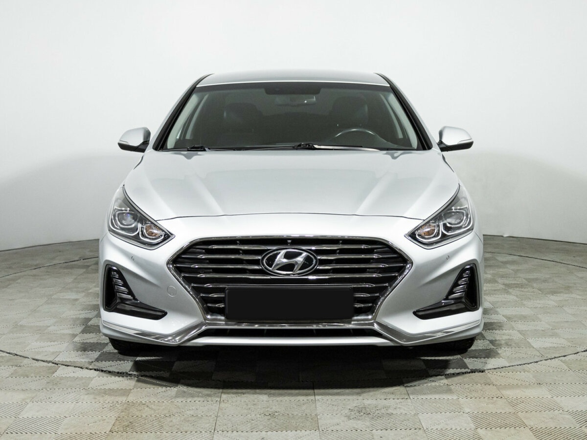 Hyundai Sonata 2018 года с пробегом. Фото: #1