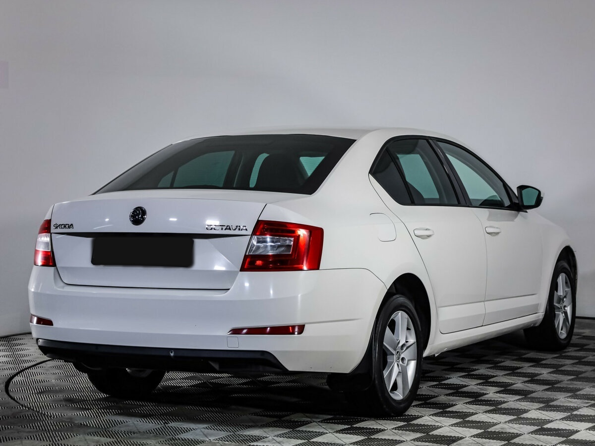 Skoda Octavia 2015 года с пробегом. Фото: #3