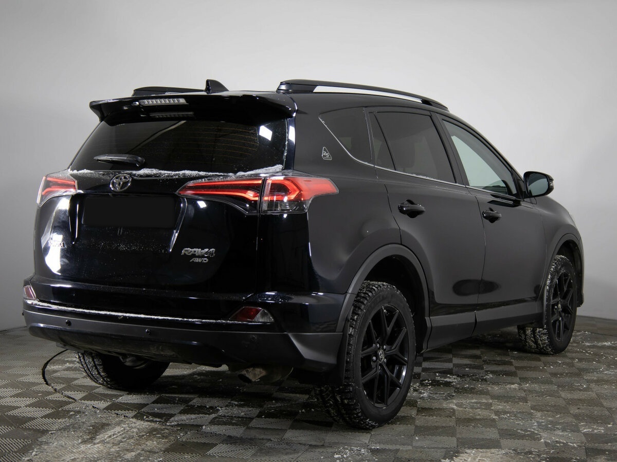 Toyota RAV4 2019 года с пробегом. Фото: #3