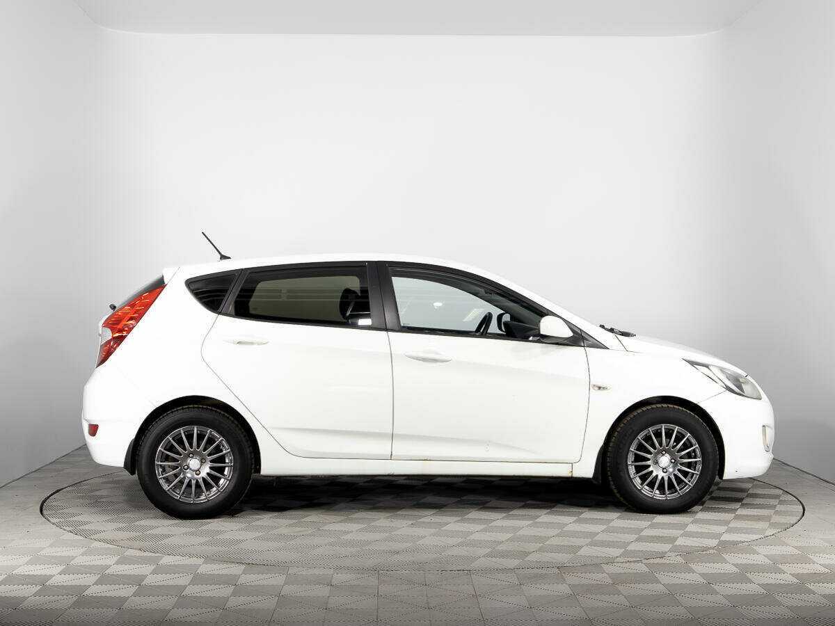 Hyundai Solaris 2012 года с пробегом. Фото: #3