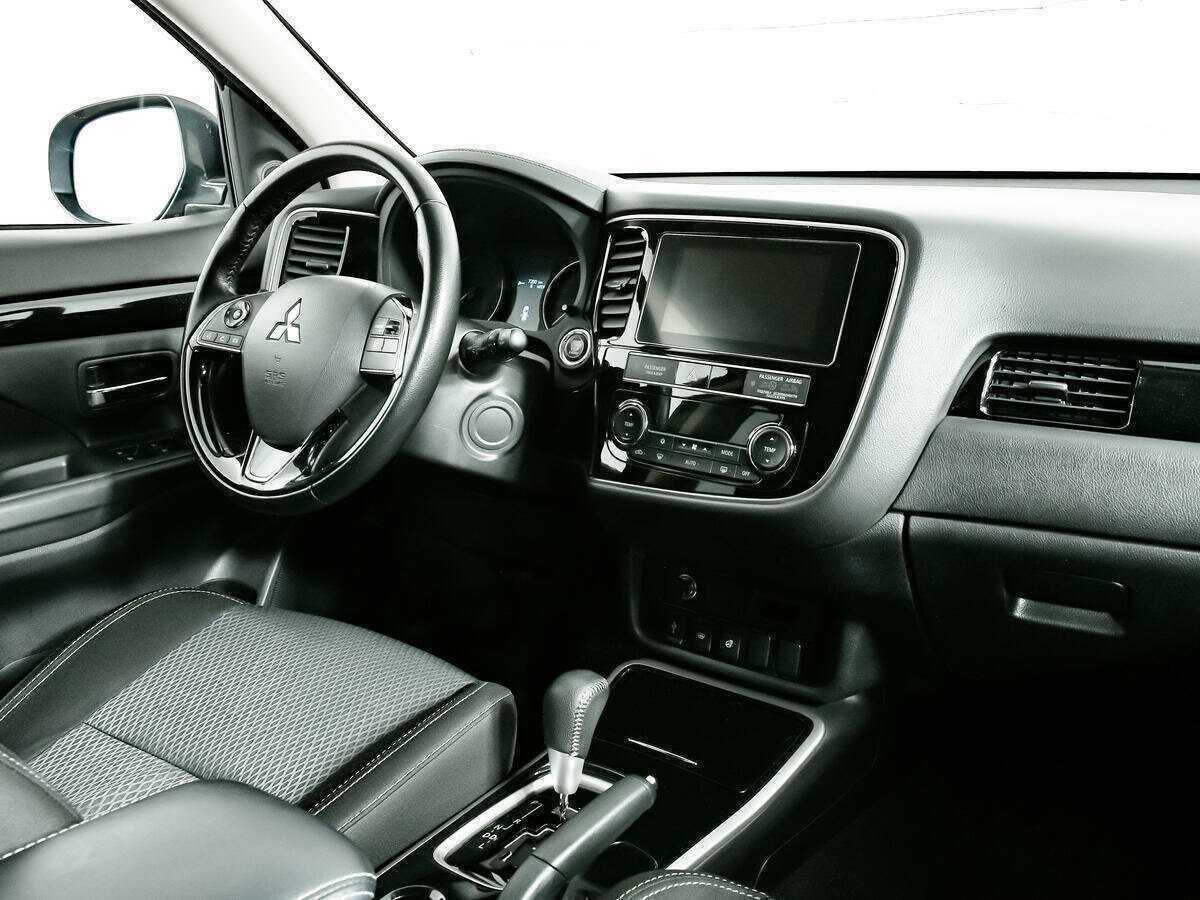 Mitsubishi Outlander 2018 года с пробегом. Фото: #6