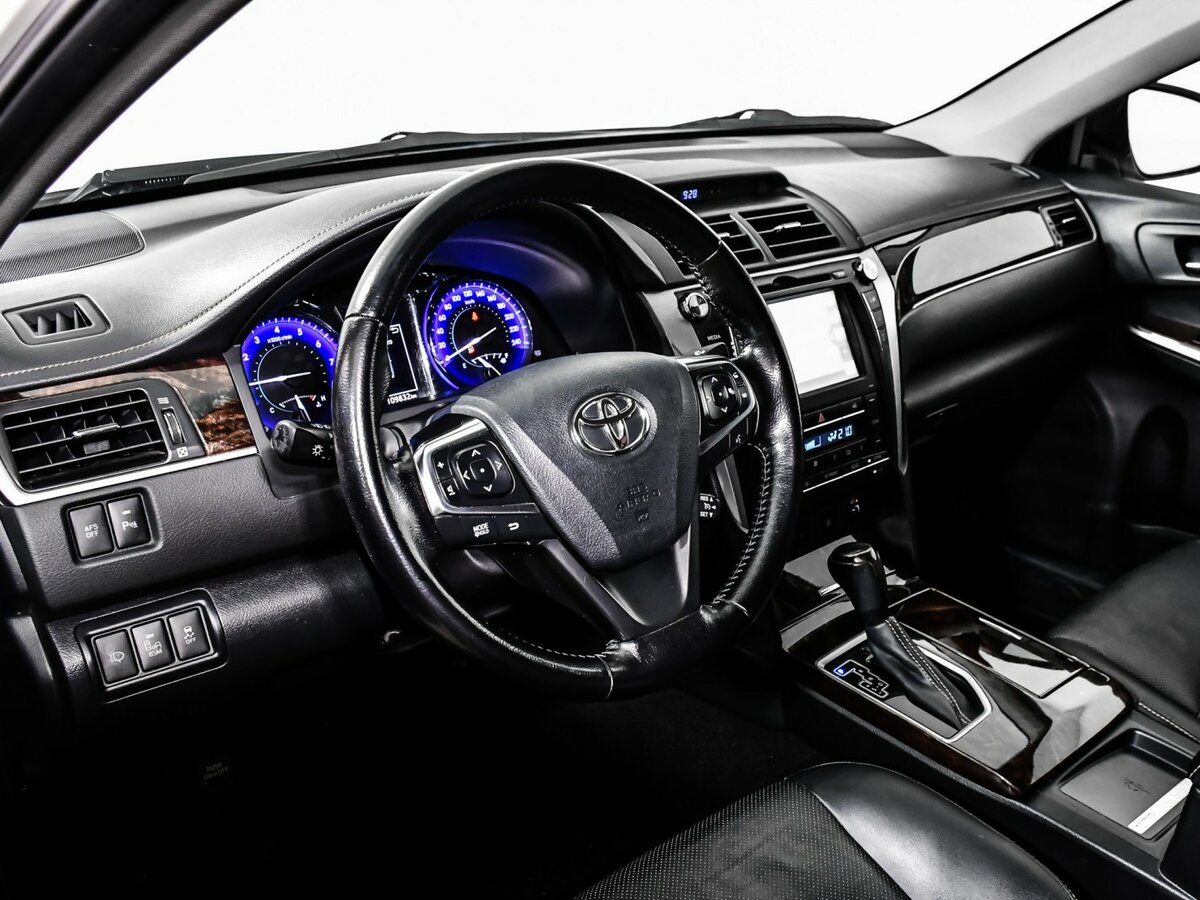 Toyota Camry 2016 года с пробегом. Фото: #9