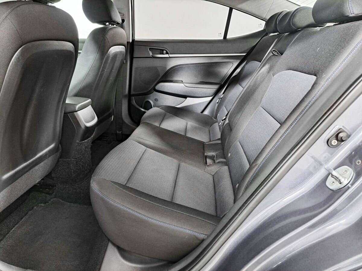 Hyundai Elantra 2018 года с пробегом. Фото: #11