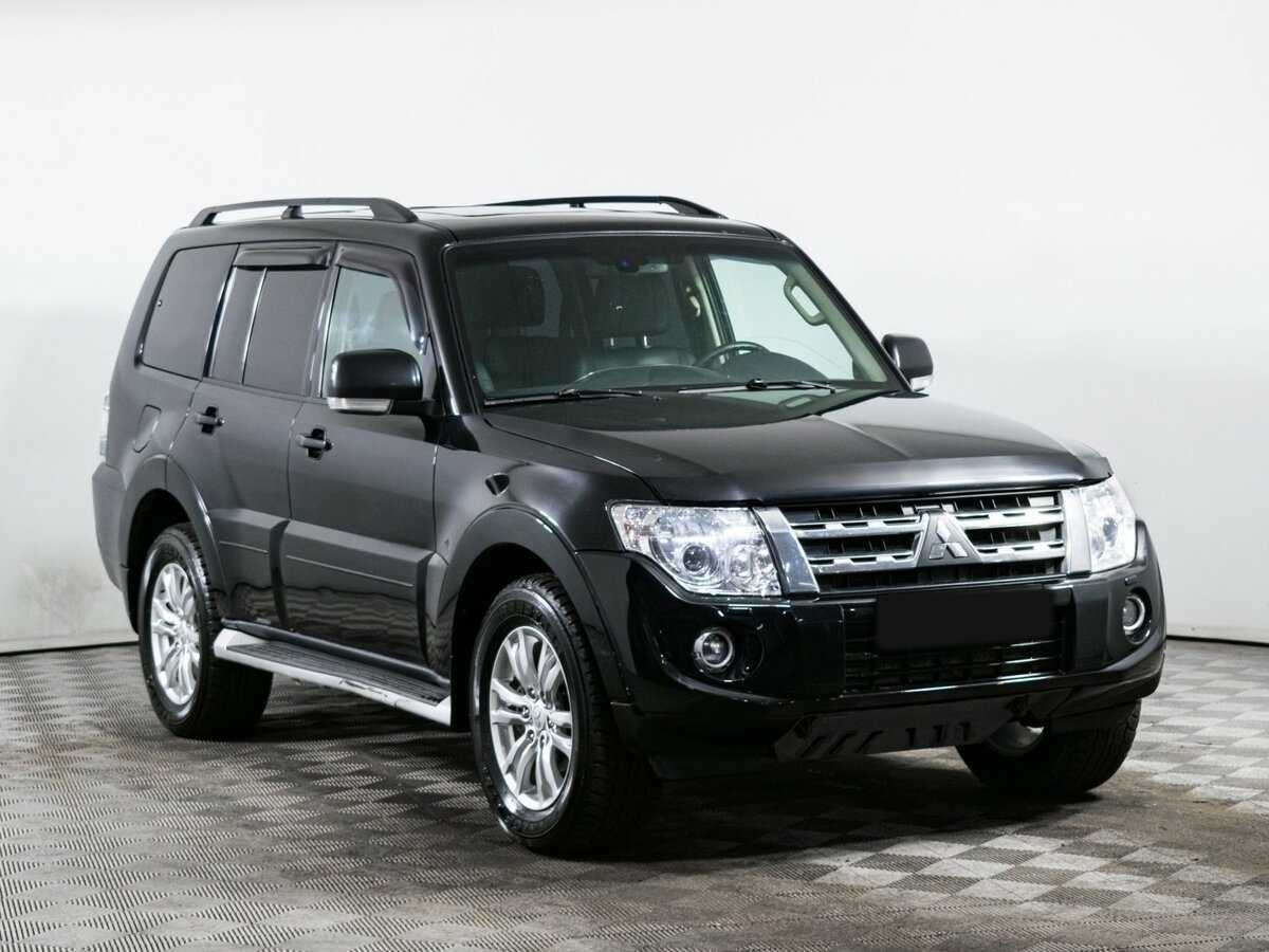 Mitsubishi Pajero 2013 года с пробегом. Фото: #2