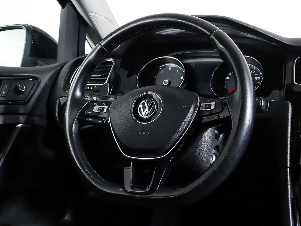 Volkswagen Golf 2013 года с пробегом. Фото: #15