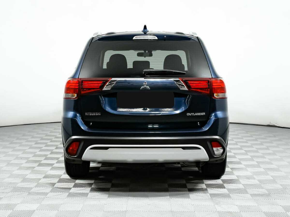 Mitsubishi Outlander 2018 года с пробегом. Фото: #4