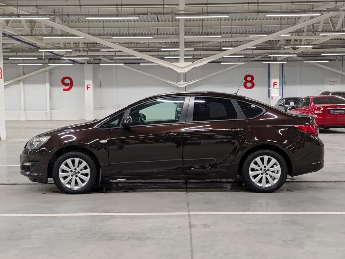 Opel Astra 2014 года с пробегом. Фото: #7