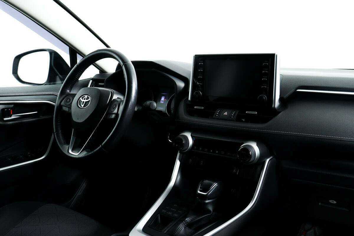 Toyota RAV4 2020 года с пробегом. Фото: #8