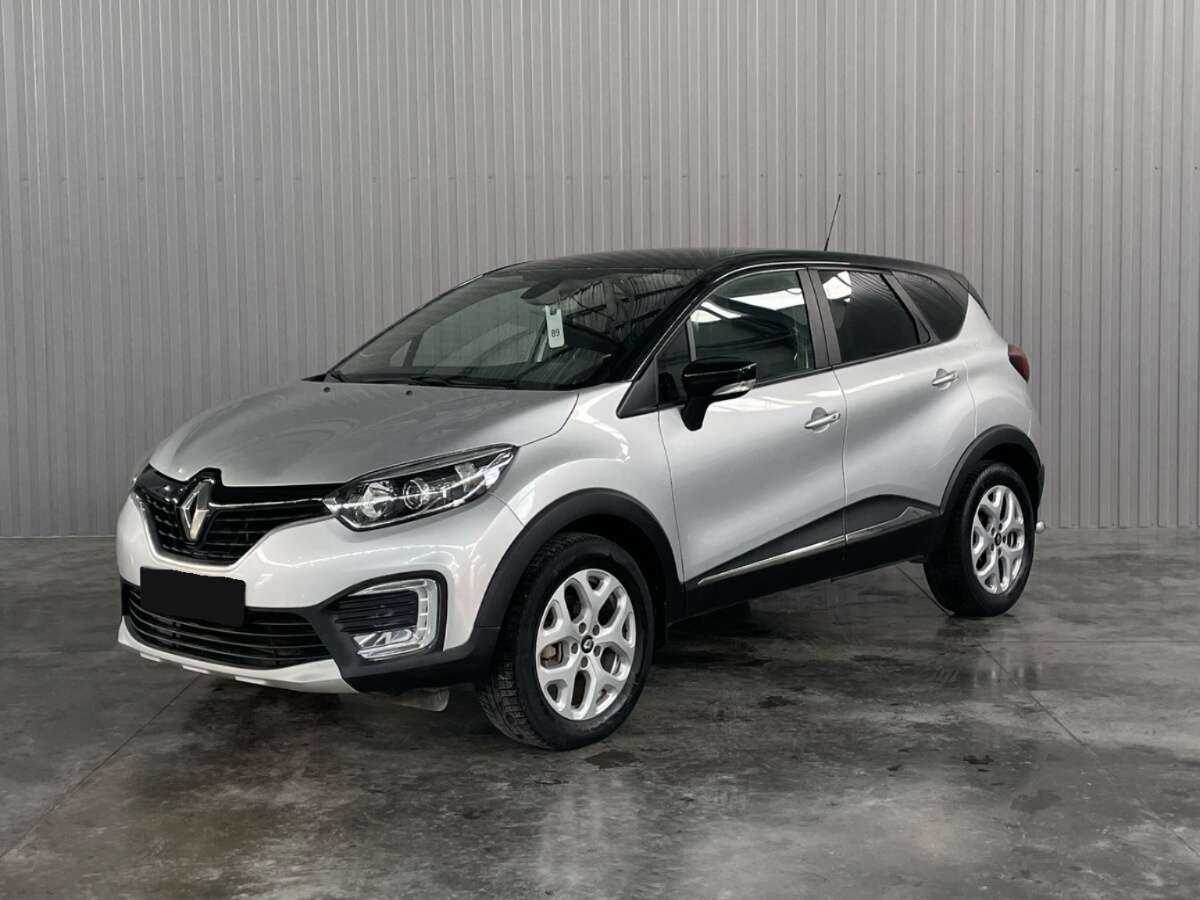 Renault Kaptur 2016 года с пробегом. Посмотреть фото
